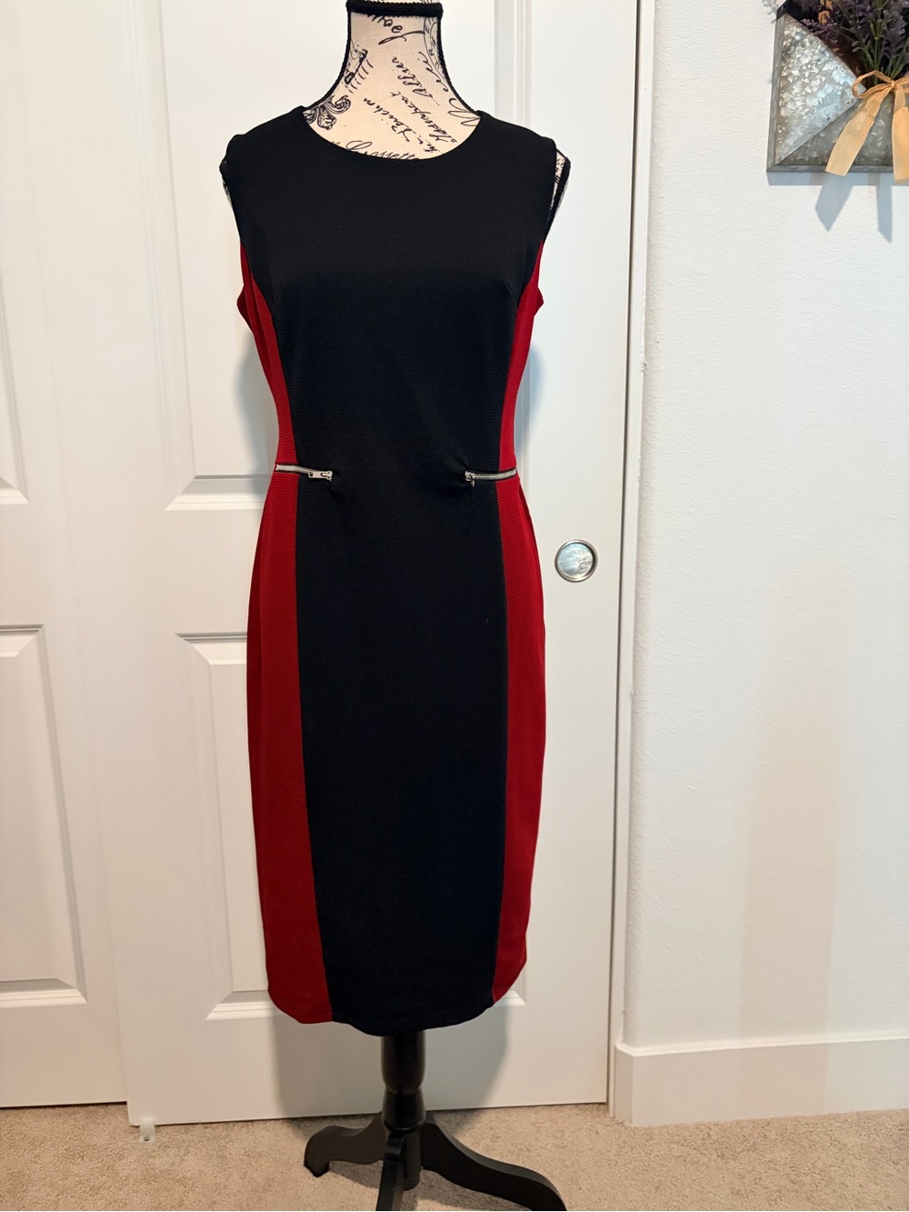 Enfocus Studio Black and Red Colorblock Sheath Dress